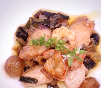 Bonito con cebollitas confitadas a la mostaza de cognac Bonito con cebollitas confitadas a la mostaza de cognac